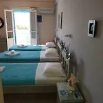 Ξενοδοχείο με διαμερίσματα Karabo 2*