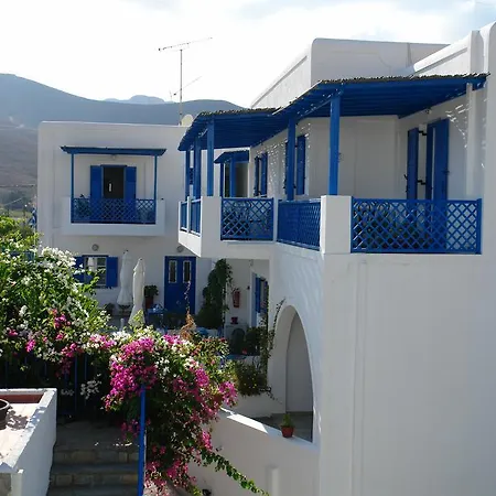 Lägenhetshotell Karabo Livadi (Astypalaia)