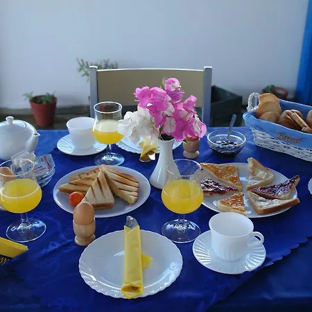 Karabo Ливадия-Астипалея