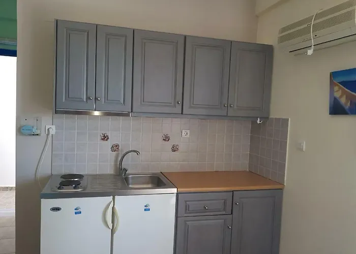 Karabo ليفاذيا أستيبالياس